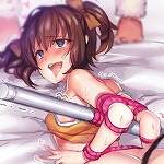 もっと叩いてくださいぃい! 跡が残っ